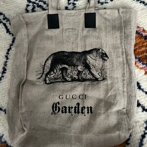 Limited edition Gucci Garden tote